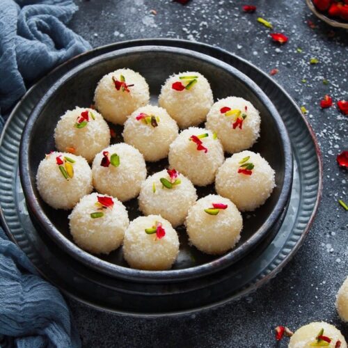 coconut ladoo